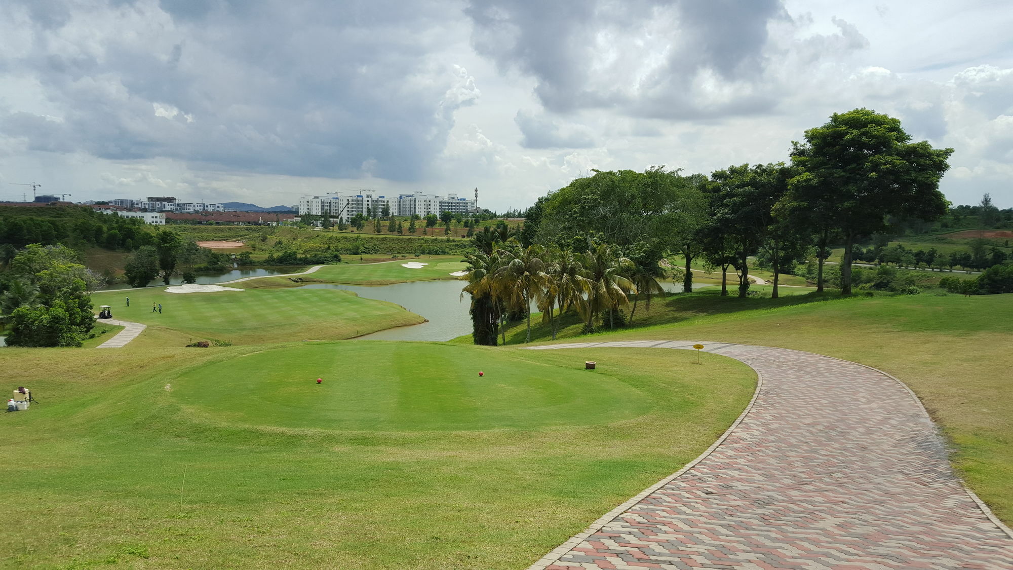 Austin Heights Golf & Hotel Resort Johor Bahru Extérieur photo